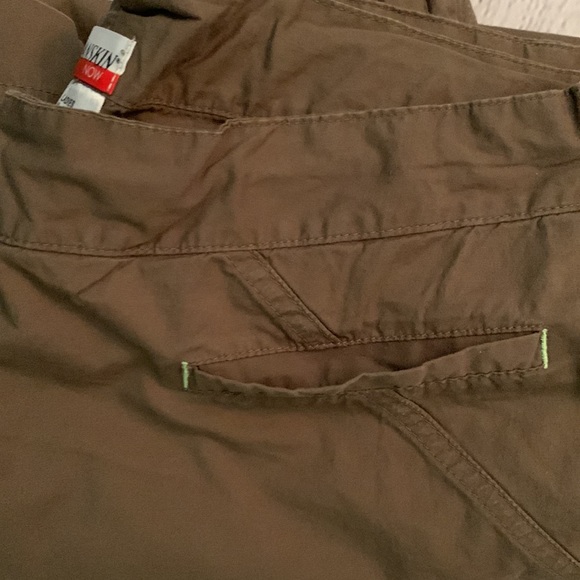 Women's Danskin Capris - Picture 7 of 13